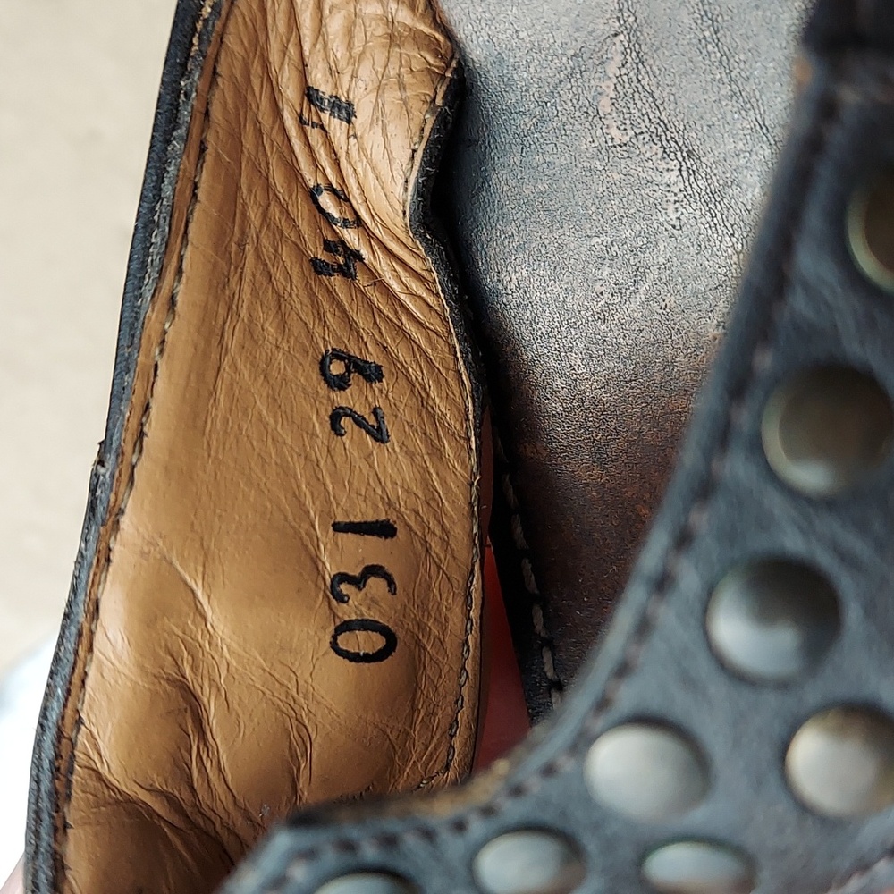 - Stetson Women's Black, Brown Studded Leather Thong Sandals, Western, Size 8.5 - Picture 4 of 13